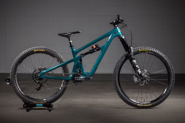 [AR] 2024 Yeti SB165 FR C2 GX